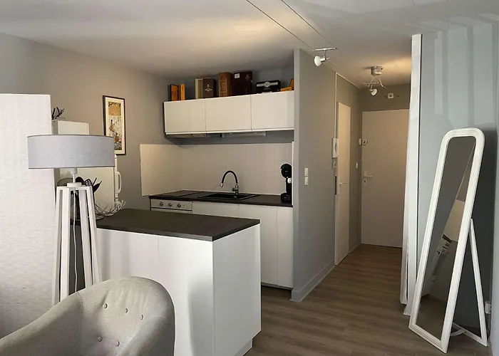 Appartement - Centre Port - Cap D 'agde Ct150-c103 *